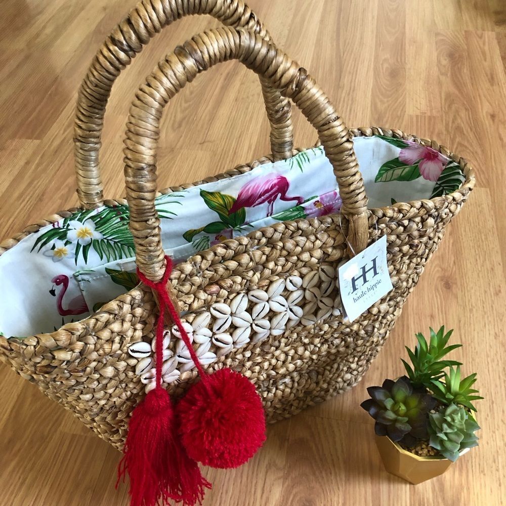 NWT Haute Hippie Straw Seashell Basket Bag Red Tassel Floral/Flamingo Interior